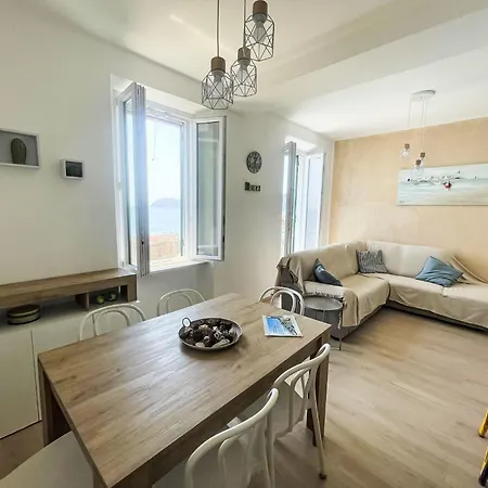 Horizon House By Interhome * ألاسيو
